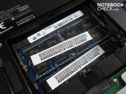 Beide Arbeitsspeicherslots werden von üppigen 2x 4096 MByte DDR3-RAM in Beschlag genommen Beide Arbeitsspeicherslots werden von üppigen 2x 4096 MByte DDR3-RAM in Beschlag genommen