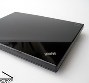 Ganz und gar untypisch für die in der Regel biederen Lenovo Thinkpads gibt sich das Thinkpad SL400 auf den ersten Blick.