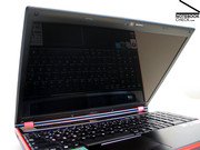 Das Display bietet mit einer Auflösung von 1680x1050 eine überaus großzügige Übersicht.