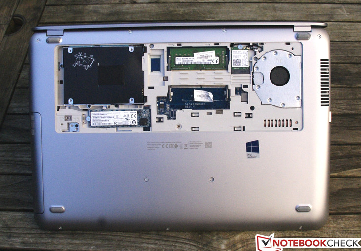 Blick auf die "Innereien" des ProBook 450 G4