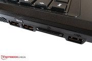 Auf der linken Seite tummeln sich zwei moderne USB-3.0-Ports. Auf der linken Seite tummeln sich zwei moderne USB-3.0-Ports.