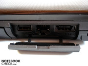 ...nämlich ein USB 2.0-Port, RJ-45 Gigabit-Lan und eine eSATA/USB 2.0-Combo