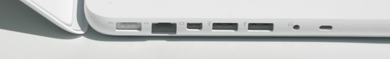 MagSafe Stromstecker, Gigabit LAN, Mini DisplayPort, 2x USB 2.0, Analog / optischer Audioausgang bzw. IPhone Headset Anschluss, Kensington Lock.