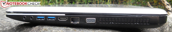rechte Seite: Audio-Buchsen, 2x USB 3.0, HDMI, RJ45, VGA und Lüfterauslass