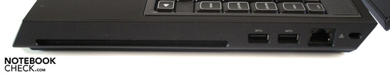 Rechte Seite: optisches Laufwerk, 2x USB 3.0, RJ-45 Gigabit-Lan, Kensington Lock