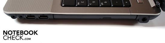 Rechte Seite: 2x Sound, 2x USB 2.0, optisches Laufwerk, Stromversorgung