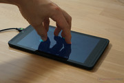 Der sehr präzise Touchscreen erkannte auch 10 Finger problemlos.