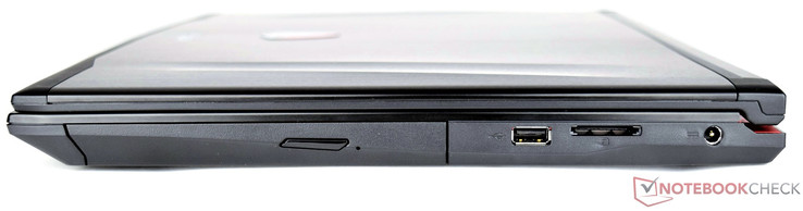rechte Seite: DVD-Laufwerk, USB 2.0, SD-Kartenleser, Netzteilanschluss
