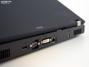 ...sowie VGA, DVI und Displayport an der Rückseite des Notebooks. ...sowie VGA, DVI und Displayport an der Rückseite des Notebooks.