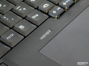 Wiederum optional kann das Notebook mit einem integrierten Colorimeter ausgestattet werden, der eine farbechte Darstellung gewährleistet. Wiederum optional kann das Notebook mit einem integrierten Colorimeter ausgestattet werden, der eine farbechte Darstellung gewährleistet.