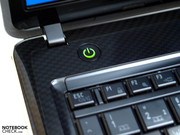 Ein beleuchteter Stromschalter sorgt für Information über den Betriebszustand.