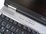 Via der beiden Hotkeys neben dem Einschalter kann man komfortable Toshiba Tools aufrufen - ...