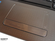 Das Touchpad verfügt über eine dedizierte Scrollleiste. Das Touchpad verfügt über eine dedizierte Scrollleiste.