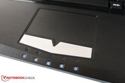 Das Touchpad könnte deutlich größer sein. Das Touchpad könnte deutlich größer sein.