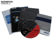 Asus legt dem G73SW einige Infohefte und eine Treiber- & Tool-DVD bei.