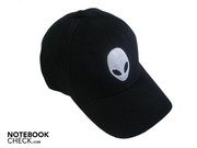 Die schwarze Kappe kommt selbstverständlich mit dem Alienware-Logo