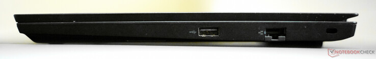 Rechts: USB-A 2.0, Gigabit-RJ45, Kensington-Schloss