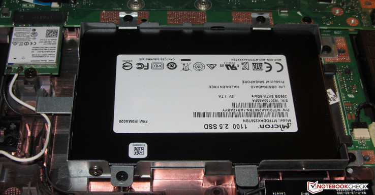 Asus verbaut eine 2,5-Zoll-SSD.