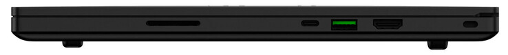 Rechte Seite: Speicherkartenleser (SD), Thunderbolt 3 (Typ C; Displayport, Power Delivery), USB 3.2 Gen 2 (Typ A), HDMI, Steckplatz für ein Kabelschloss
