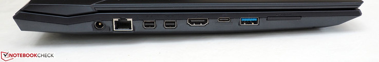 linke Seite: DC-in, RJ45-LAN, Mini-DisplayPort 1.2, Mini-DisplayPort 1.4 (G-Sync), HDMI 2.0, USB-C 3.1 Gen2, USB-A 3.1 Gen2, Cardreader