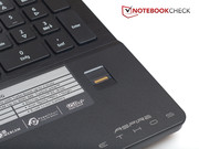 Selbst einen Fingerprint Reader gibt es