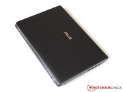 Das 18,4-Zoll große Asus A95V...