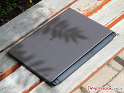 Nein: Das U32U ist ein klassisches Subnotebook, ...