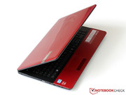 Packard Bell EasyNote F4312 direkt ins Auge.