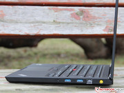 Die Dicke von 2,1 Zentimetern unterbieten das T430 und T430s deutlich.