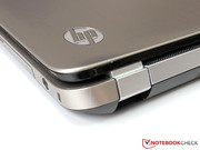 Die Scharniere hat HP straff angezogen, ...