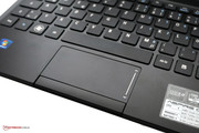 Das Touchpad ist ausreichend groß und besitzt gute Gleiteigenschaften.