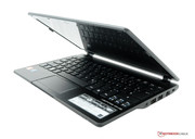 Mit 1.2 kg ist das Aspire One 725 für den mobilen Gebrauch gut geeignet.