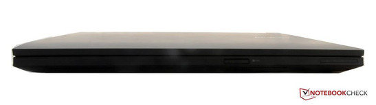 Frontseite: Kartenleser XD, MMC, SDHC, SDXC, SD, Memory Stick, Memory Stick Pro