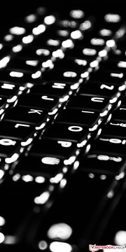 beispielsweise die beleuchtete Tastatur.