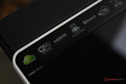 Zahlreiche kabellose Kommunikationsmöglichkeiten bringt das Acer Iconia W510 mit.