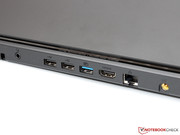 Nur 1x USB 3.0 hat seinen Weg auf das rückseitige Anschlusspanel gefunden.