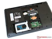Die Aufrüstung von RAM und HDD ist über eine Wartungsklappe möglich.