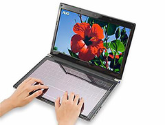 AUO: 14-Zoll-Touchscreen-Tastatur für Notebooks mit Solarzellen AUO: 14-Zoll-Touchscreen-Tastatur für Notebooks mit Solarzellen