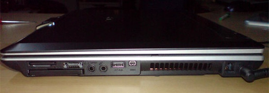Asus V1S - rechte Seite