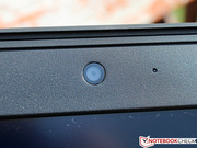 Eine 0,3-Megapixel-Webcam macht Fotos oder Videos.