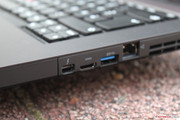 kann Peripherie auch per Thunderbolt angeschlossen werden.