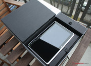 ... liegt das Tablet vor uns. Aber das ist noch nicht alles...
