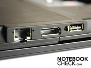einen LAN-Anschluss, einen DisplayPort und einen dritten USB-Steckplatz.