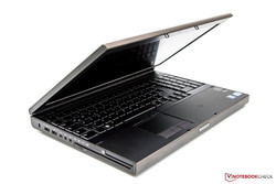 Teilweise sind die professionellen Notebook sehr wuchtig, wie hier das Dell Precision M4700.