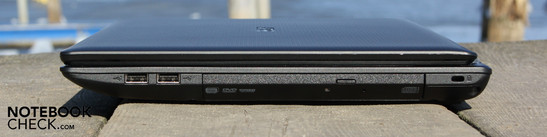 Rechte Seite: 2 x USB 2.0, DVD-Brenner, Kensington