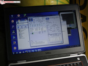 Das Panel ist extrem hell (763 cd/m²) und matt.