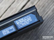 Das ist den starken 63 Wattstunden (5.800 mAh) zu verdanken.