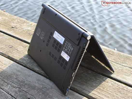 Acer Aspire 3830TG-2628G12nbb: Mit SSD und Core i7 äußerst schnell. Bei simultaner Grafik-Last kommt es jedoch zu Leistungseinbußen.