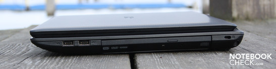 Rechte Seite: 2 x USB 2.0, DVD-Brenner, Kensington