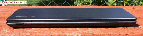 Frontseite: Kartenleser 2in1 SD, MMC